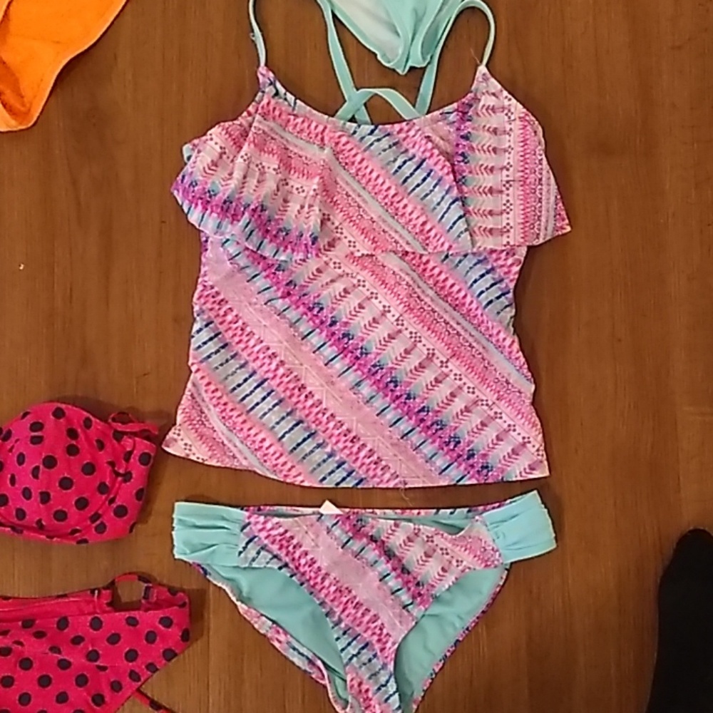 Swimsuits - Picture 8 of 8